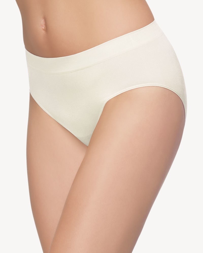 Front of a model wearing a size 2XL B Smooth Full Brief in Ivory by Wacoal. | dia_product_style_image_id:303988